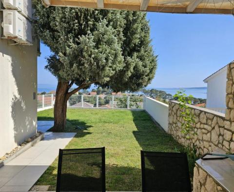 Apartment with sea views and garage in Banjol, Rab, 200 meters from the sea - pic 6