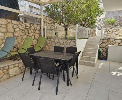 Apartment with sea views and garage in Banjol, Rab, 200 meters from the sea - pic 12