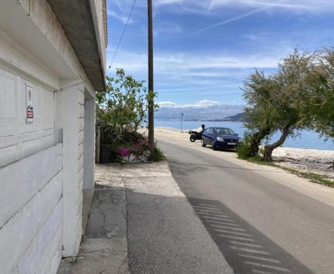 Superbe maison en 1ère ligne sur l'île de Ciovo (presqu'île) - pic 11