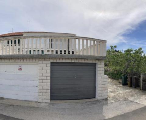 Fantastisches Haus in der 1. Reihe auf der Insel Ciovo (Halbinsel) - foto 12