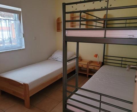 Appartement de deux chambres dans le quartier de Zadar, à 25 mètres de la plage - pic 12