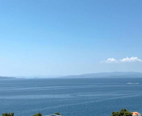 Tolles Penthouse mit 3 Schlafzimmern auf Ciovo, Trogir, 100 Meter vom Meer entfernt - foto 2
