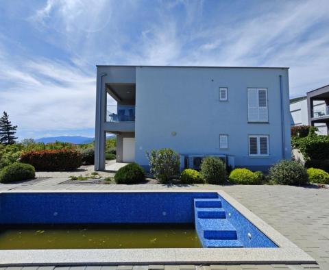 Wohnung 200 Meter vom Meer entfernt in Smokvica Krmpotska, Novi Vinodolski, in einer Residenz mit Swimmingpool - foto 3