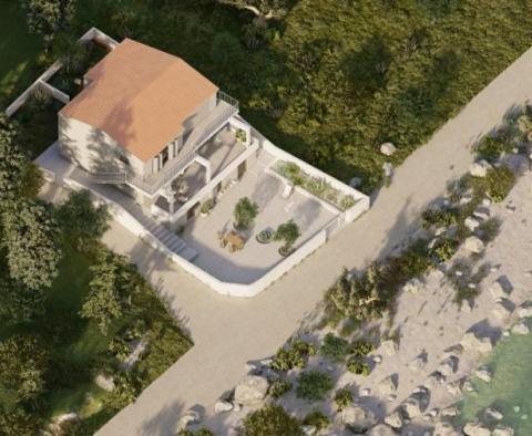 Nábřežní apartmánový dům o 6 apartmánech na ostrově Šolta - s možností přeměny na luxusní vilu - pic 2