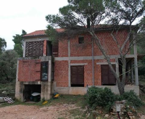 Unfinished villa of prime location, 1st row from the sea on Hvar island - pic 20