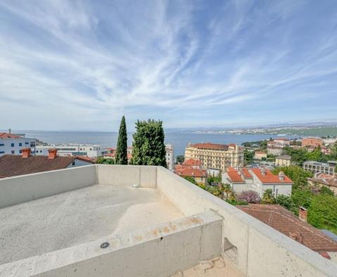 Luxurious penthouse in the center of Opatija, private location and roof pool, only 200m from the sea - pic 17