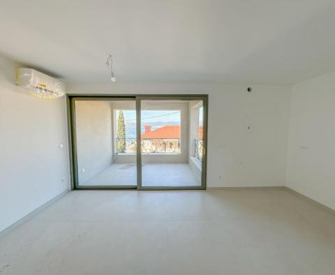 New stunning apartment of 64m2 in a new building, 200 meters from the beach and the center of Opatija with a garage! - pic 8