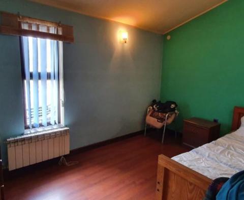 Two houses in a spacious garden with great investment potential in Rakalj - pic 11