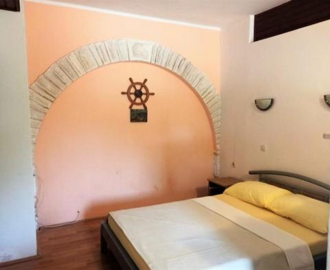 Attractive house with 6 apartments for sale in Meduliun just 200 meters from the sea! - pic 56