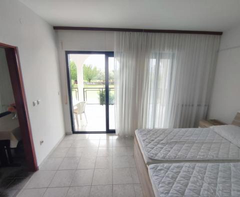 Appartement avec 4 appartements dans un emplacement privilégié à Medulin - pic 46