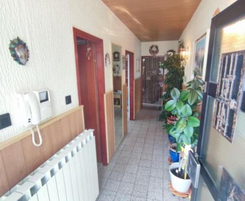 Appartement avec 4 appartements dans un emplacement privilégié à Medulin - pic 65