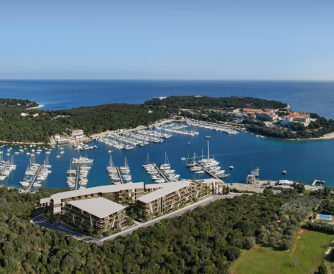 Amazing 1st line new residence by yachting marina near Pula 