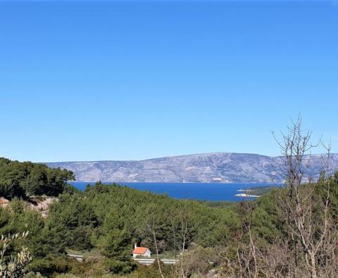 Agricultural land plot 24.000 sqm with a 60 sqm stone object in Jelsa area on Hvar island - pic 2