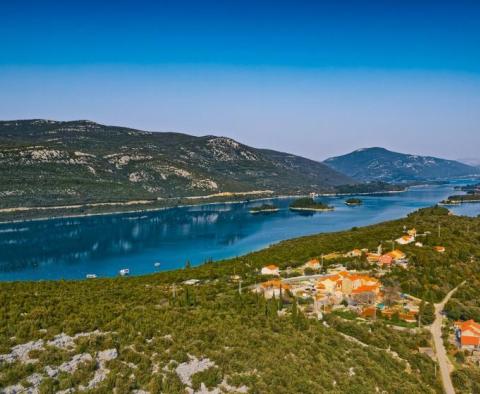 Über 3 Hektar Land in der 1. Reihe zum Meer in der Gegend von Dubrovnik 