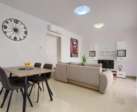 Propriété solide à Liznjan, avec 3 appartements spacieux et jardin ! - pic 27