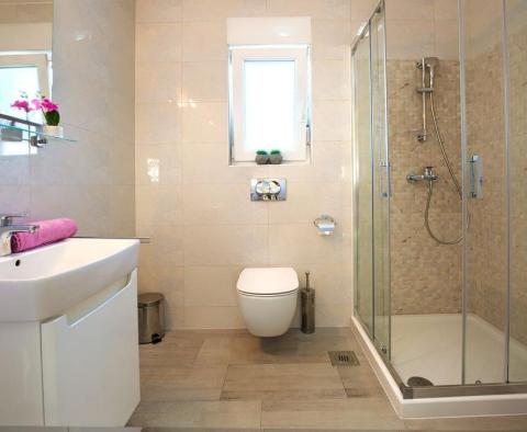 Propriété solide à Liznjan, avec 3 appartements spacieux et jardin ! - pic 61