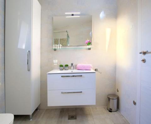 Propriété solide à Liznjan, avec 3 appartements spacieux et jardin ! - pic 64