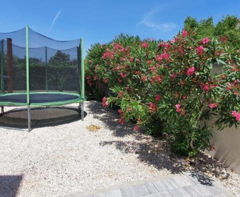 Holiday villa with a fairy garden and swimming pool in Medulin just 500 meters from the sea - pic 31