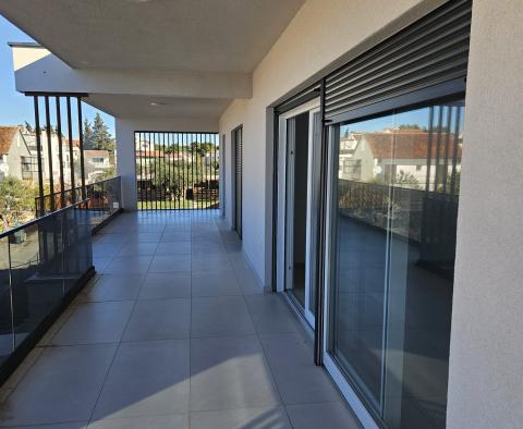 Luxury penthouse in Vodice area on the first line to the sea on the beach - pic 15