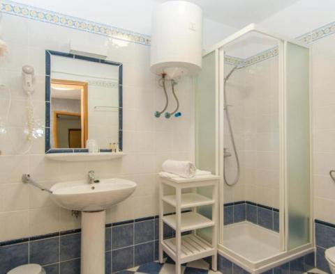 Čtyřhvězdičkový mini-hotel na nábřeží na Mali Lošinj 20 metrů od pláže - pic 21