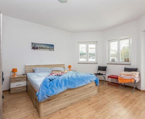 Villa mit Swimmingpool und Meerblick in Malinska auf Krk - foto 9