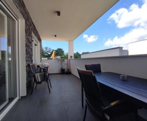 Moderne freistehende Villa in der Gegend von Vodnjan - foto 10