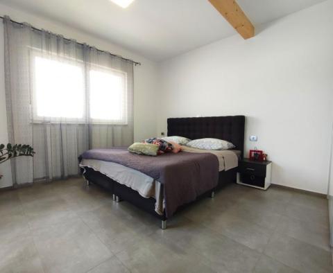 Moderne freistehende Villa in der Gegend von Vodnjan - foto 12