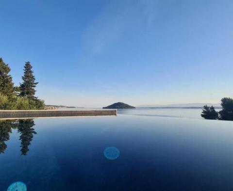 Villa glamourueuse nouvellement construite sur l'île d'Ugljan, en première ligne face à la mer - pic 3