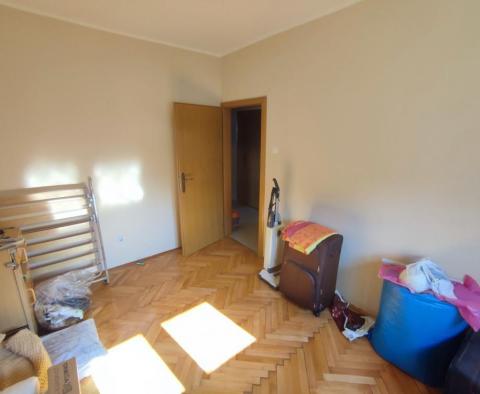 Spacious house of 673 m2 with sea view in Nova Veruda, Pula, just 200 meters from the sea - pic 11