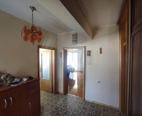 Spacious house of 673 m2 with sea view in Nova Veruda, Pula, just 200 meters from the sea - pic 22