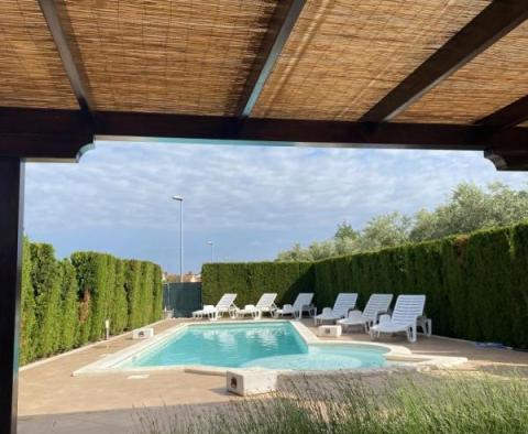 Villa à Fažana, à seulement 400 mètres de la mer - pic 16