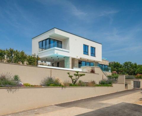 Beautiful ultra-modern villa in Porec area - pic 7