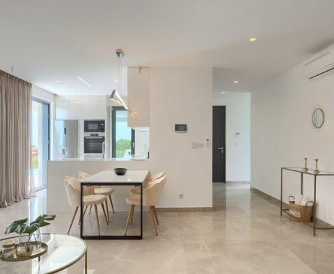 Beautiful ultra-modern villa in Porec area - pic 13