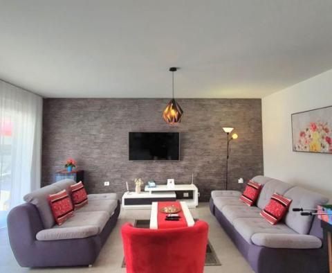Villa mit modernem Konzept in Šišan, Region Liznjan - foto 3
