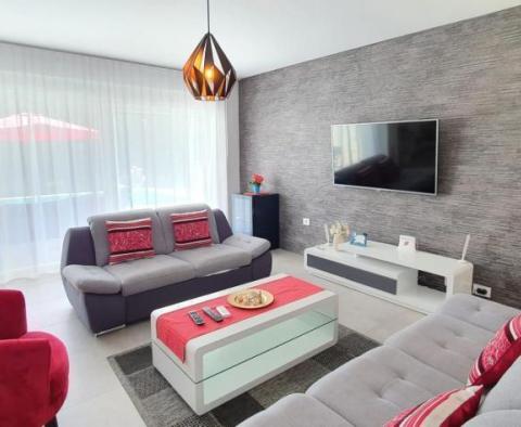 Villa mit modernem Konzept in Šišan, Region Liznjan - foto 5