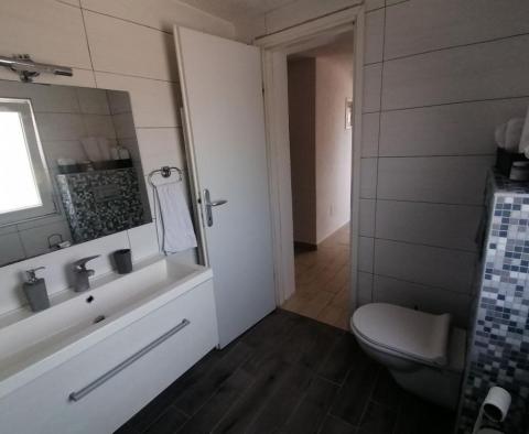 Dwa domy rodzinne oferowane w Sikici na przedmieściach Puli - pic 3