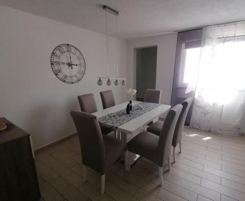 Dwa domy rodzinne oferowane w Sikici na przedmieściach Puli - pic 5
