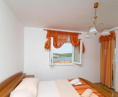 Apart-villa with 3 apartments for sale on Ciovo peninsula - pic 10