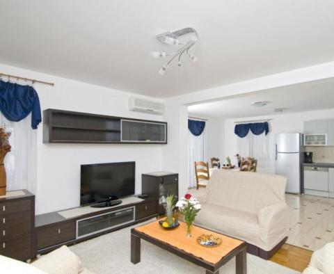 Apart-villa with 3 apartments for sale on Ciovo peninsula - pic 20