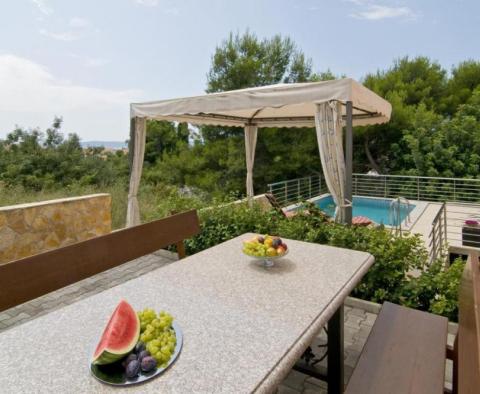 Apart-villa with 3 apartments for sale on Ciovo peninsula - pic 30