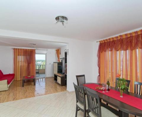 Apart-villa with 3 apartments for sale on Ciovo peninsula - pic 35