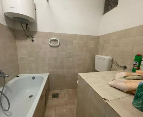 Wohnung zum Verkauf im Zentrum von Rovinj, nur 65 Meter vom Meer entfernt - foto 6