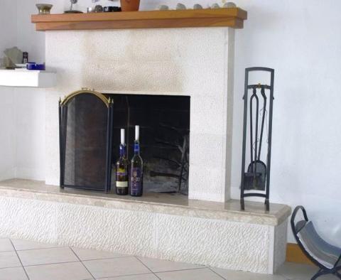 Önálló, 4 lakásos apartmanház Baska Vodában, a strandtól néhány méterre - pic 9