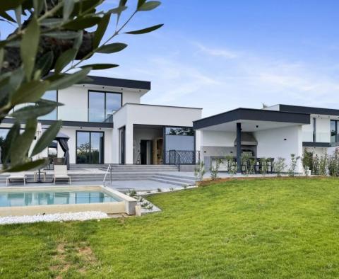 Hedonist-style modern villa in Kastelir-Labinci with distant sea views - pic 6