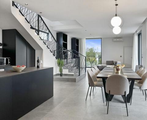 Hedonist-style modern villa in Kastelir-Labinci with distant sea views - pic 9