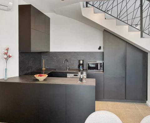 Hedonist-style modern villa in Kastelir-Labinci with distant sea views - pic 17