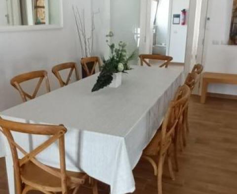 Vila s bazénem na prodej v Žbandaj, Poreč - pic 9