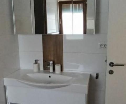 Vila s bazénem na prodej v Žbandaj, Poreč - pic 20