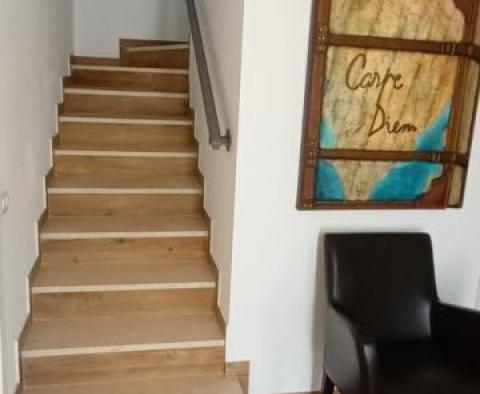 Vila s bazénem na prodej v Žbandaj, Poreč - pic 22