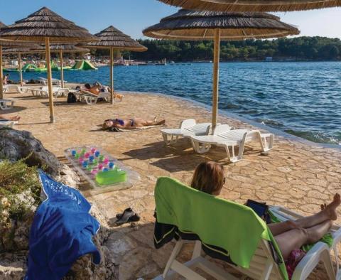 Heißer Verkauf einer Luxusvilla in Porec, nur 400 Meter vom Strand entfernt - foto 50